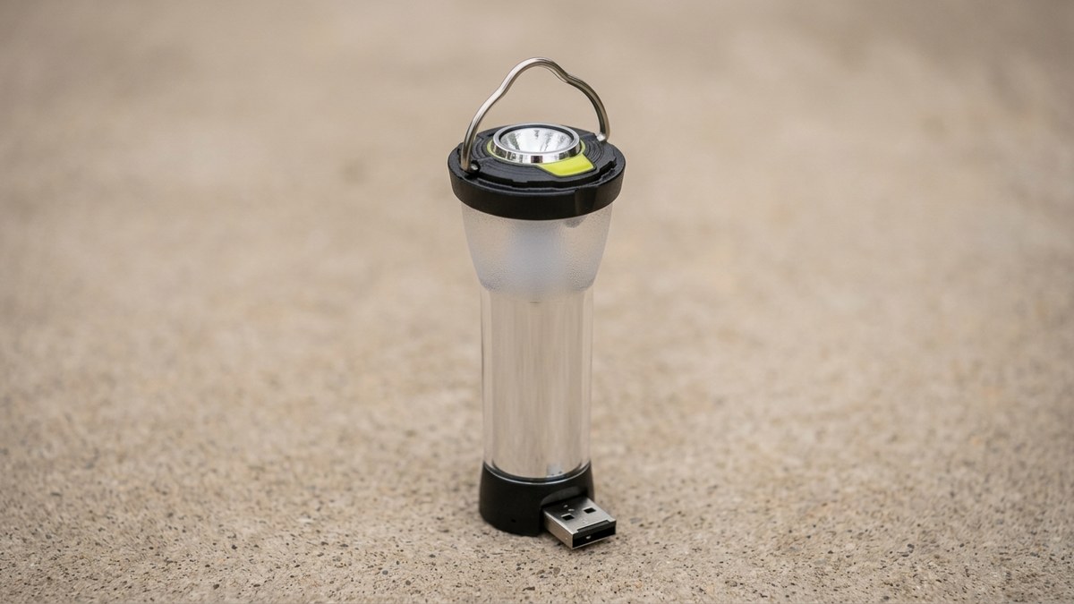 ランタンの代表例: GOAL ZERO Lighthouse Micro Flash