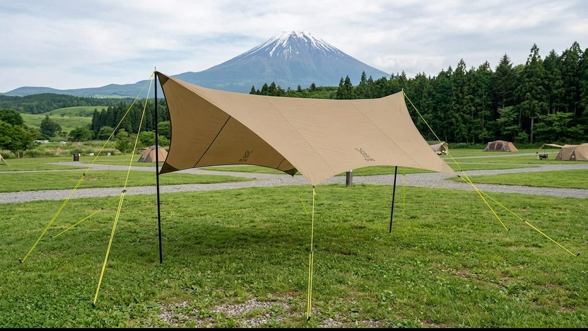 キャンプ場に張られたDOD いつかのタープ